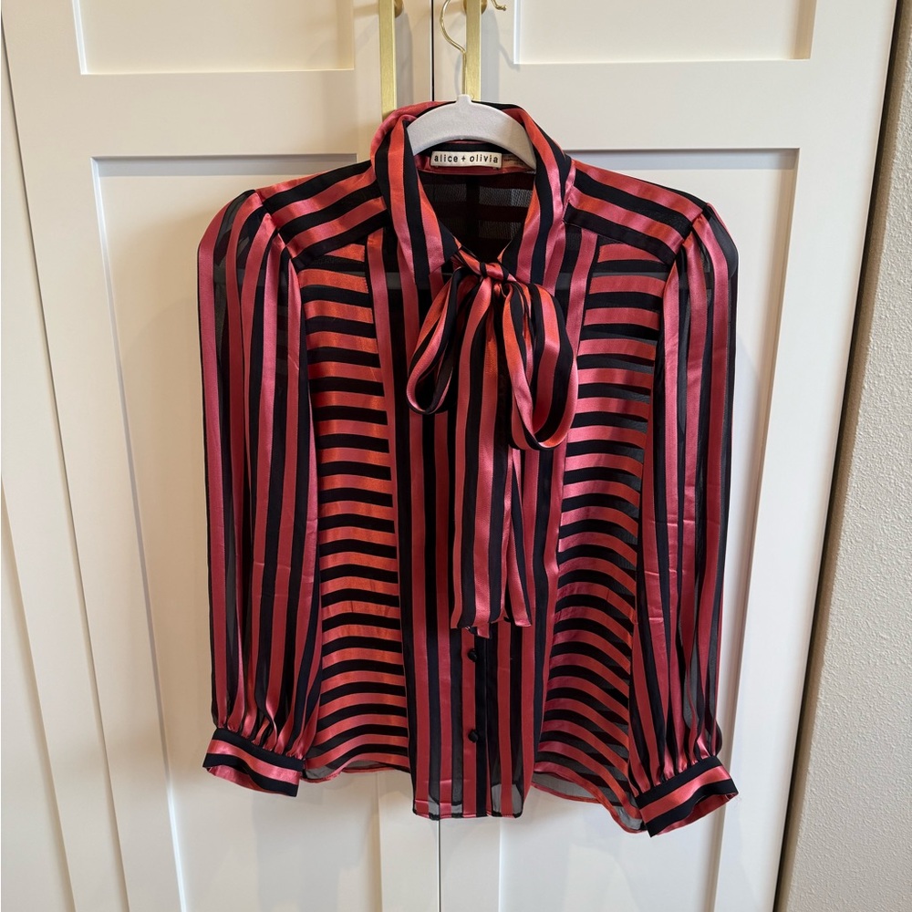 Alice and Olivia striped bow top size XS